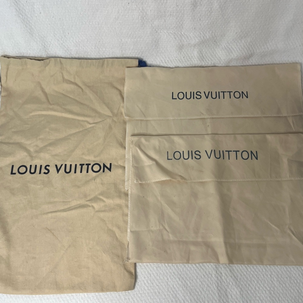 LOUIS VUITTON-Lot/3 Storage/Travel/Dust Bags 3 Sizes 1 Drawstring 2 Envelope